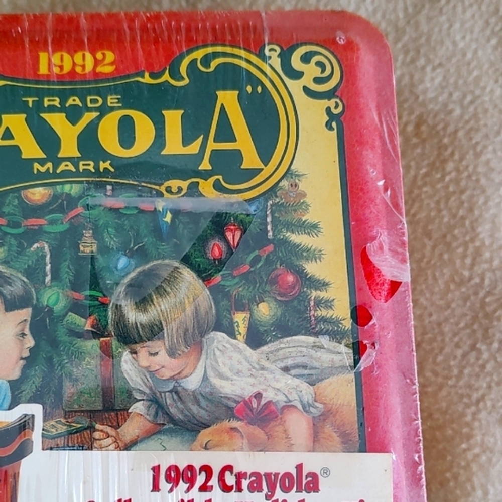 Crayola Holiday Tin Circa 1992 Never Opened - Picture 7 of 10
